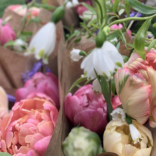 Cut flower bouquets