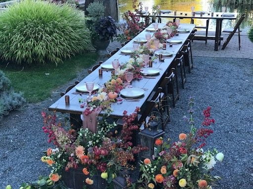 Autumn table arrangement for wedding