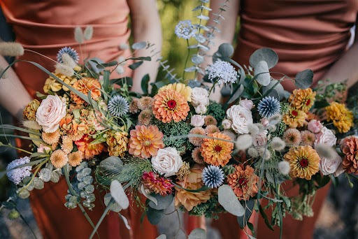 How to plan your wedding flowers